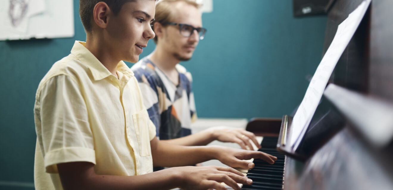 Prendi lezioni di pianoforte grazie al corso di pianoforte della Scuola di Musica Riviera del Brenta